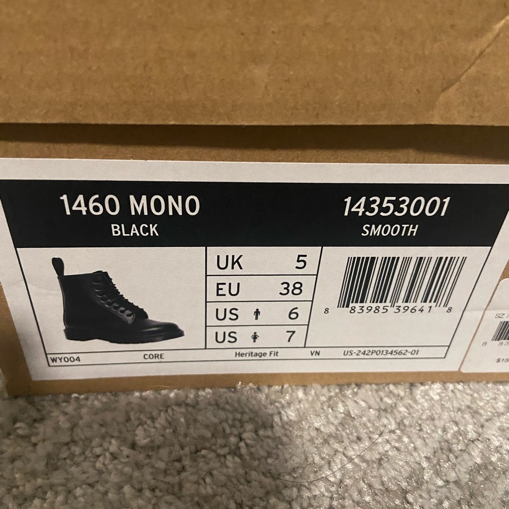 Dr. Martens 1460 mono boots
